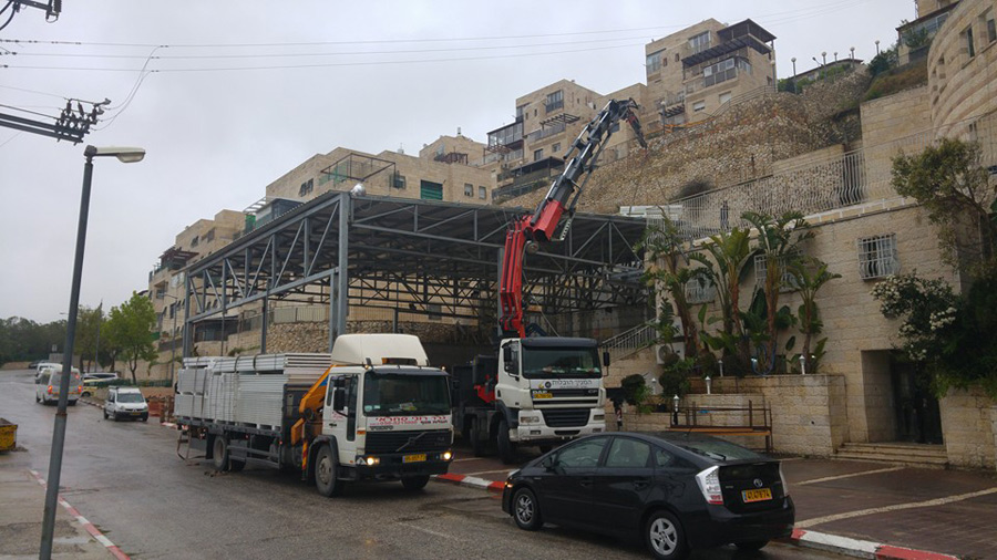 גרר רוני סחראי - עבודות מנוף